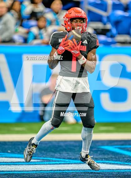 Thumbnail 1 in Navy All-American Bowl photogallery.