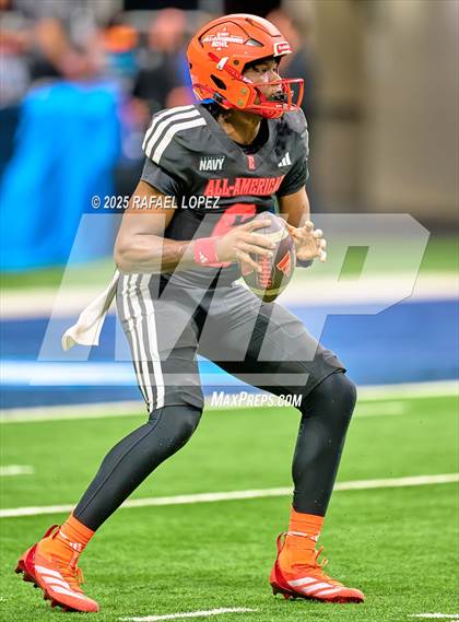 Thumbnail 3 in Navy All-American Bowl photogallery.