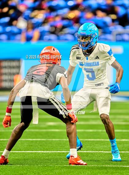 Thumbnail 2 in Navy All-American Bowl photogallery.