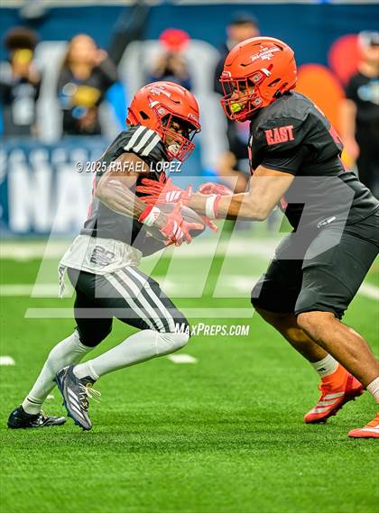 Thumbnail 2 in Navy All-American Bowl photogallery.