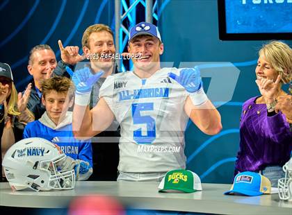 Thumbnail 3 in Navy All-American Bowl photogallery.