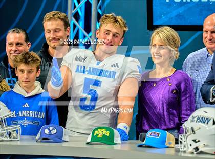 Thumbnail 2 in Navy All-American Bowl photogallery.