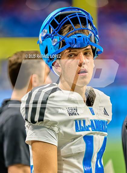 Thumbnail 3 in Navy All-American Bowl photogallery.