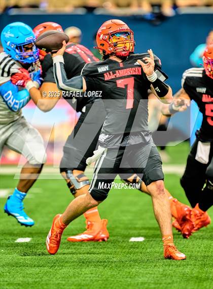 Thumbnail 2 in Navy All-American Bowl photogallery.