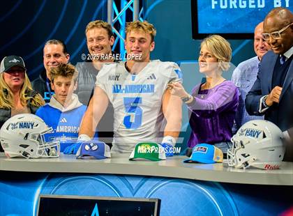 Thumbnail 1 in Navy All-American Bowl photogallery.