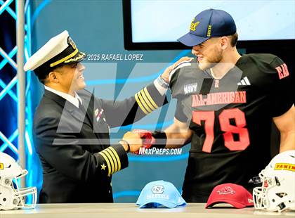 Thumbnail 2 in Navy All-American Bowl photogallery.