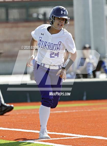 Thumbnail 2 in EP Eastlake vs Mt. Vernon (Allen Tournament) photogallery.