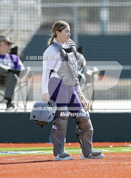 Thumbnail 2 in EP Eastlake vs Mt. Vernon (Allen Tournament) photogallery.