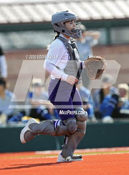 Thumbnail 2 in EP Eastlake vs Mt. Vernon (Allen Tournament) photogallery.