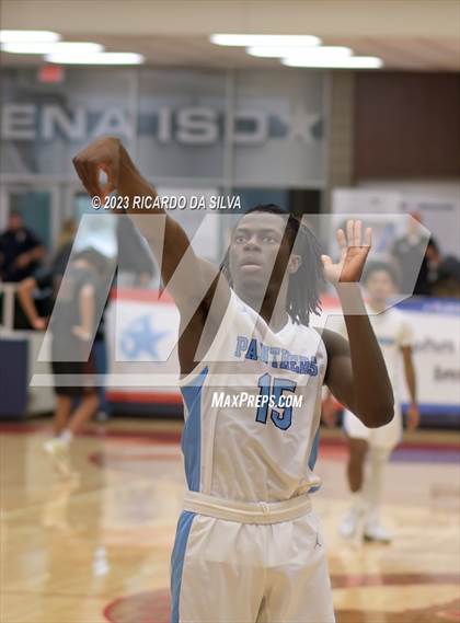 Thumbnail 1 in Summer Creek vs Paetow (McDonald's Texas Invitational) photogallery.