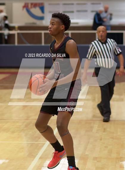 Thumbnail 1 in Summer Creek vs Paetow (McDonald's Texas Invitational) photogallery.