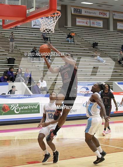 Thumbnail 2 in Summer Creek vs Paetow (McDonald's Texas Invitational) photogallery.