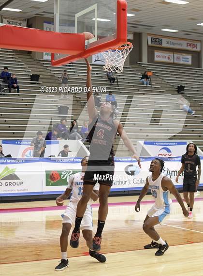 Thumbnail 1 in Summer Creek vs Paetow (McDonald's Texas Invitational) photogallery.
