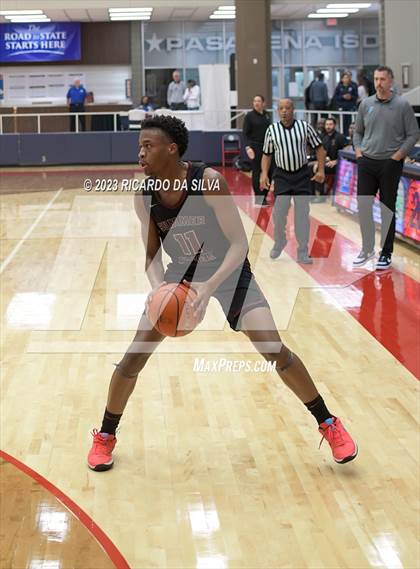 Thumbnail 3 in Summer Creek vs Paetow (McDonald's Texas Invitational) photogallery.