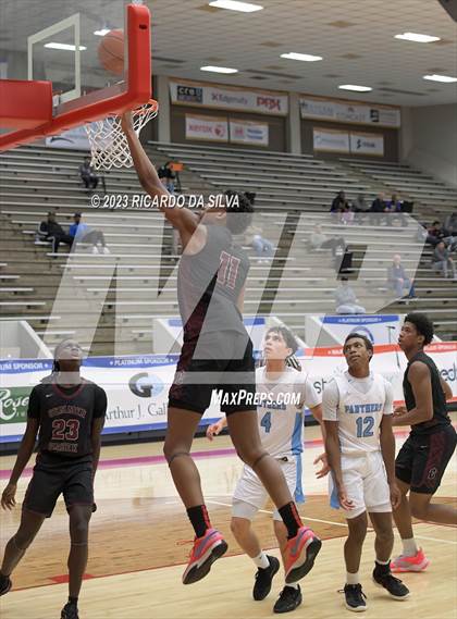 Thumbnail 3 in Summer Creek vs Paetow (McDonald's Texas Invitational) photogallery.