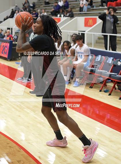 Thumbnail 2 in Summer Creek vs Paetow (McDonald's Texas Invitational) photogallery.