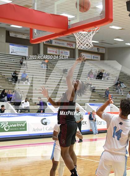 Thumbnail 1 in Summer Creek vs Paetow (McDonald's Texas Invitational) photogallery.