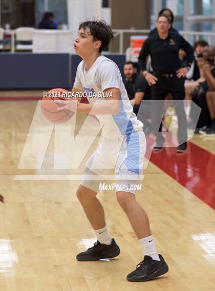 Thumbnail 3 in Summer Creek vs Paetow (McDonald's Texas Invitational) photogallery.