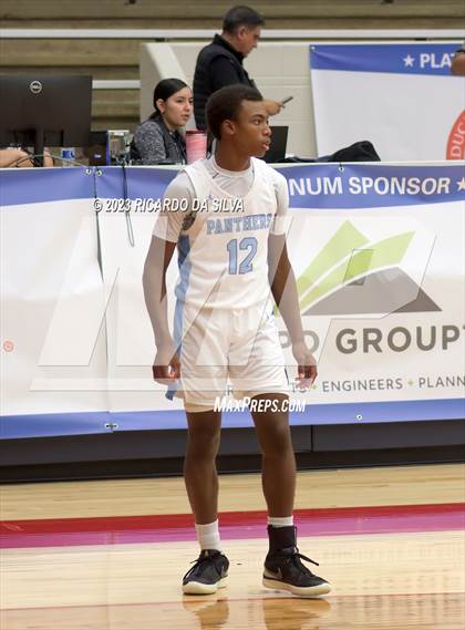 Thumbnail 3 in Summer Creek vs Paetow (McDonald's Texas Invitational) photogallery.