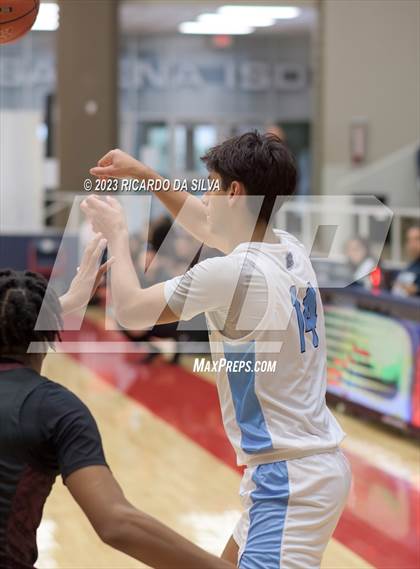 Thumbnail 3 in Summer Creek vs Paetow (McDonald's Texas Invitational) photogallery.