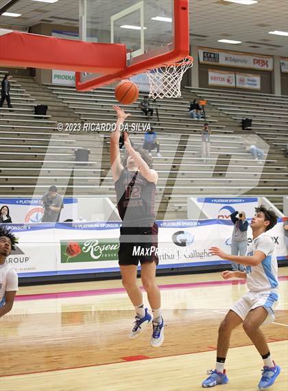 Thumbnail 2 in Summer Creek vs Paetow (McDonald's Texas Invitational) photogallery.