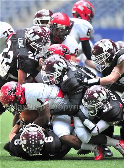 Thumbnail 2 in Cedar Hill vs. Wylie (Class 5A, Division II, Region 1 Quarterfinal) photogallery.