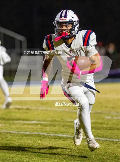 Thumbnail 3 in Terry Sanford @ Cape Fear photogallery.