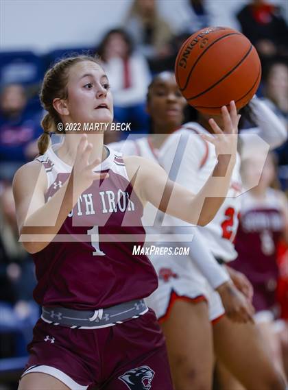Thumbnail 3 in South Iron vs Olathe North (Sophie Cunningham Classic) photogallery.