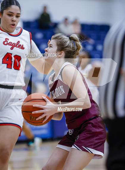 Thumbnail 2 in South Iron vs Olathe North (Sophie Cunningham Classic) photogallery.