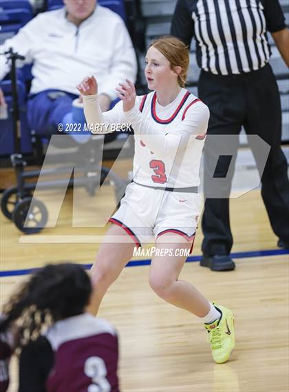 Thumbnail 2 in South Iron vs Olathe North (Sophie Cunningham Classic) photogallery.