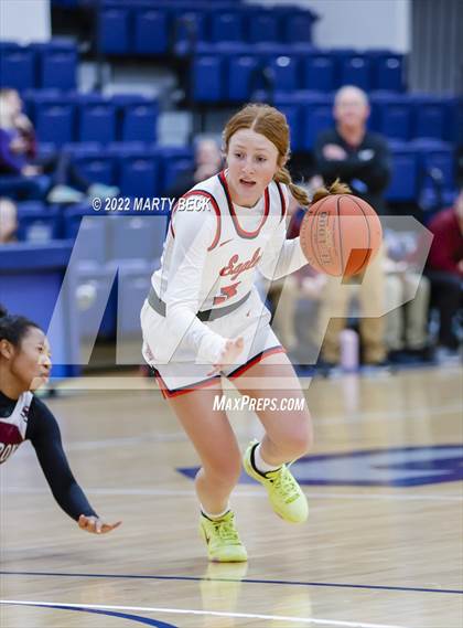Thumbnail 1 in South Iron vs Olathe North (Sophie Cunningham Classic) photogallery.