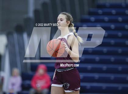 Thumbnail 2 in South Iron vs Olathe North (Sophie Cunningham Classic) photogallery.