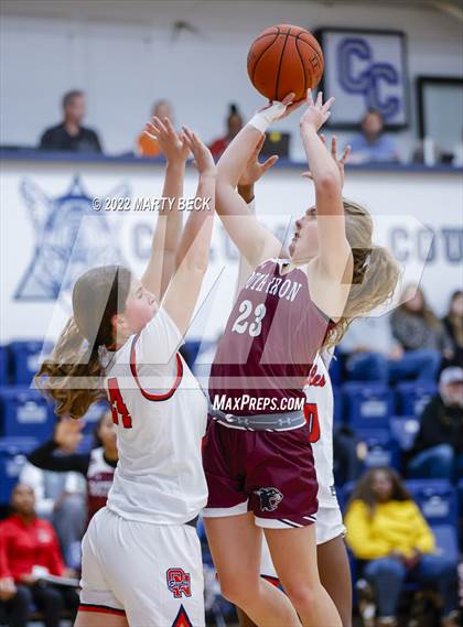 Thumbnail 3 in South Iron vs Olathe North (Sophie Cunningham Classic) photogallery.