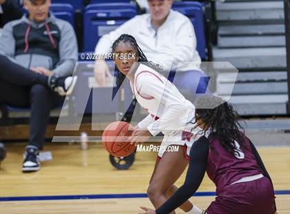 Thumbnail 1 in South Iron vs Olathe North (Sophie Cunningham Classic) photogallery.