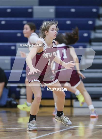 Thumbnail 2 in South Iron vs Olathe North (Sophie Cunningham Classic) photogallery.