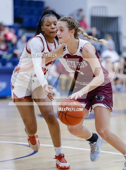 Thumbnail 1 in South Iron vs Olathe North (Sophie Cunningham Classic) photogallery.