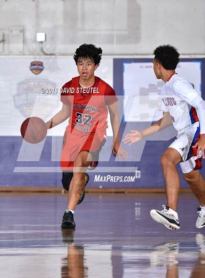 Thumbnail 3 in Pleasant Grove vs. Folsom (St. Hope Elite Classic) photogallery.