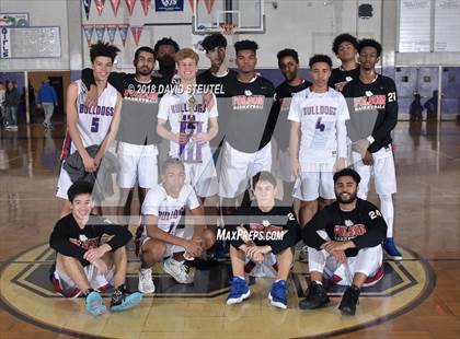 Thumbnail 2 in Pleasant Grove vs. Folsom (St. Hope Elite Classic) photogallery.