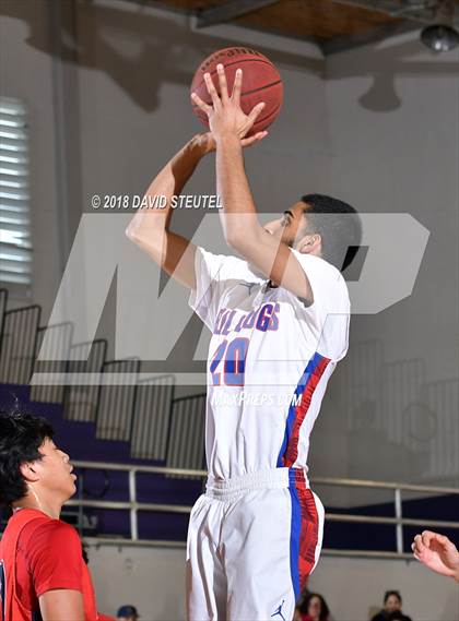 Thumbnail 2 in Pleasant Grove vs. Folsom (St. Hope Elite Classic) photogallery.