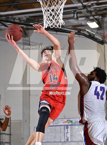 Thumbnail 3 in Pleasant Grove vs. Folsom (St. Hope Elite Classic) photogallery.