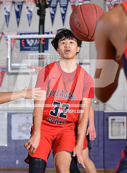 Thumbnail 2 in Pleasant Grove vs. Folsom (St. Hope Elite Classic) photogallery.
