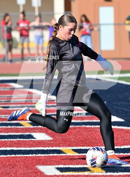 Thumbnail 3 in Northland Prep Academy vs. St. Johns (AIA 1A Final) photogallery.