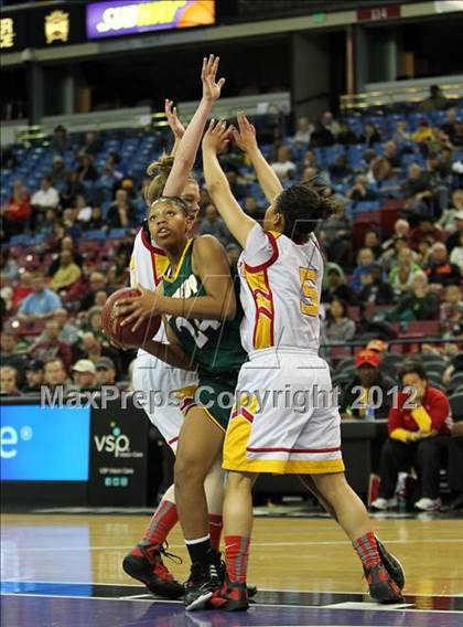 Thumbnail 2 in Berkeley vs. Kennedy (CIF D1 NorCal Regional Final) photogallery.