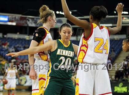 Thumbnail 3 in Berkeley vs. Kennedy (CIF D1 NorCal Regional Final) photogallery.