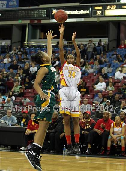 Thumbnail 2 in Berkeley vs. Kennedy (CIF D1 NorCal Regional Final) photogallery.