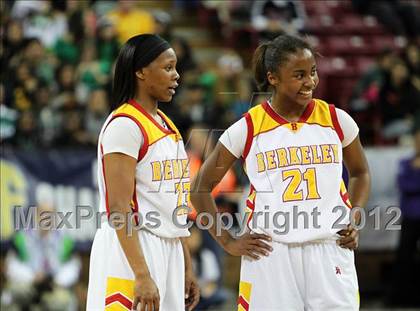 Thumbnail 2 in Berkeley vs. Kennedy (CIF D1 NorCal Regional Final) photogallery.