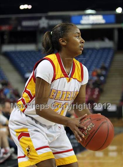 Thumbnail 2 in Berkeley vs. Kennedy (CIF D1 NorCal Regional Final) photogallery.