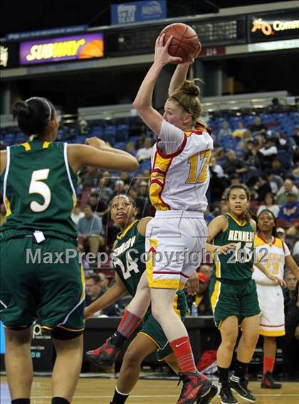 Thumbnail 2 in Berkeley vs. Kennedy (CIF D1 NorCal Regional Final) photogallery.