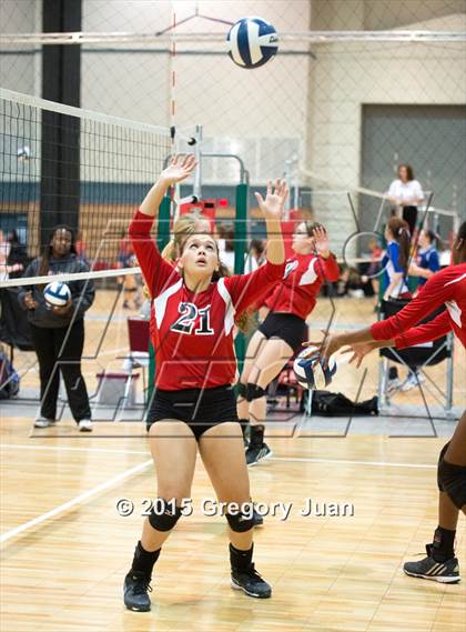 Thumbnail 2 in Catholic of Pointe Coupee vs McGehee (LHSAA Division V Quarterfinal) photogallery.