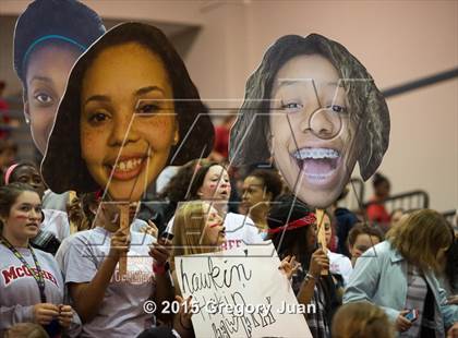 Thumbnail 1 in Catholic of Pointe Coupee vs McGehee (LHSAA Division V Quarterfinal) photogallery.